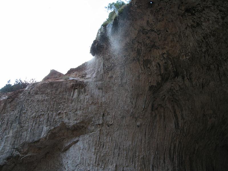 Tonto Natural Bridge 098.jpg